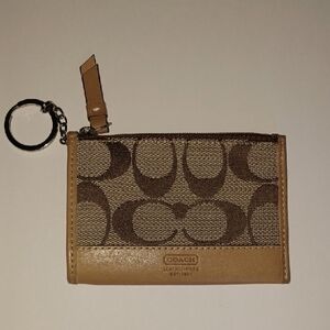 Coach Mini Skinny Coin Case/ Wallet With Side Card Holder Pocket And Key Ring